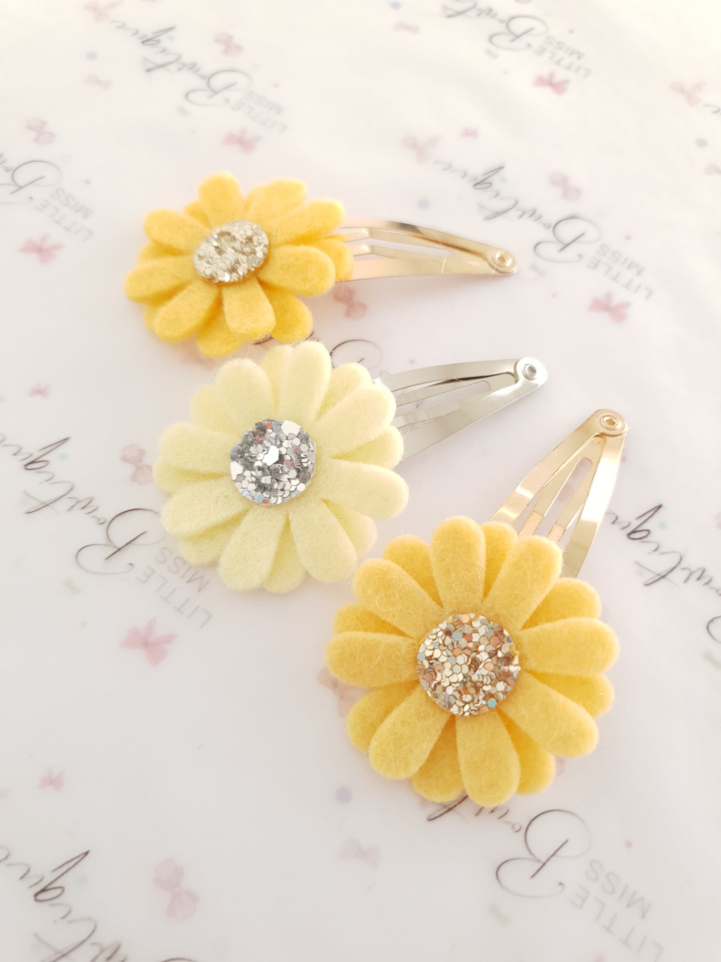 Yellow Daisy Snap Clips