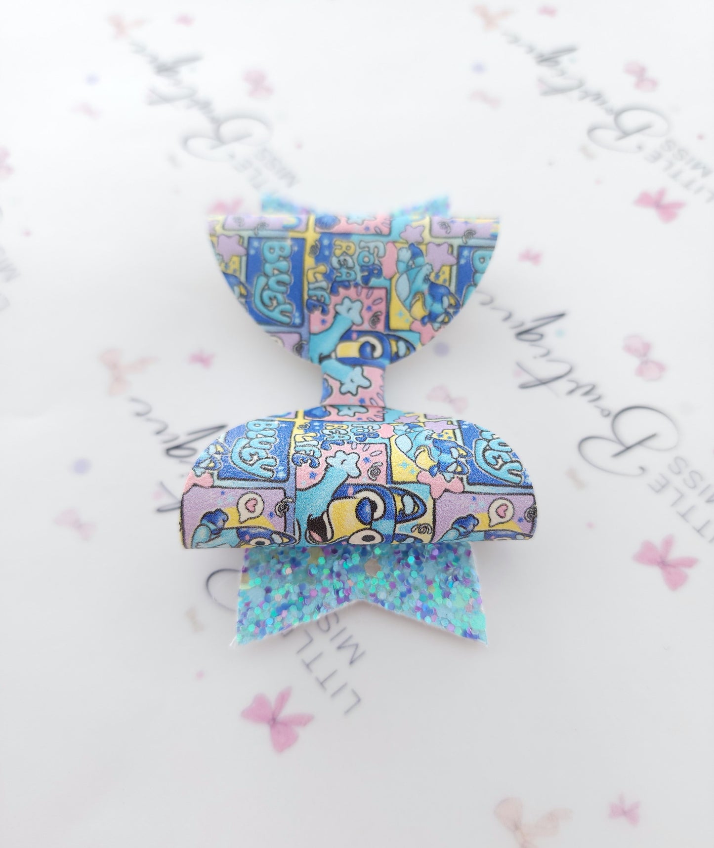 Bluey Comic Style Bows