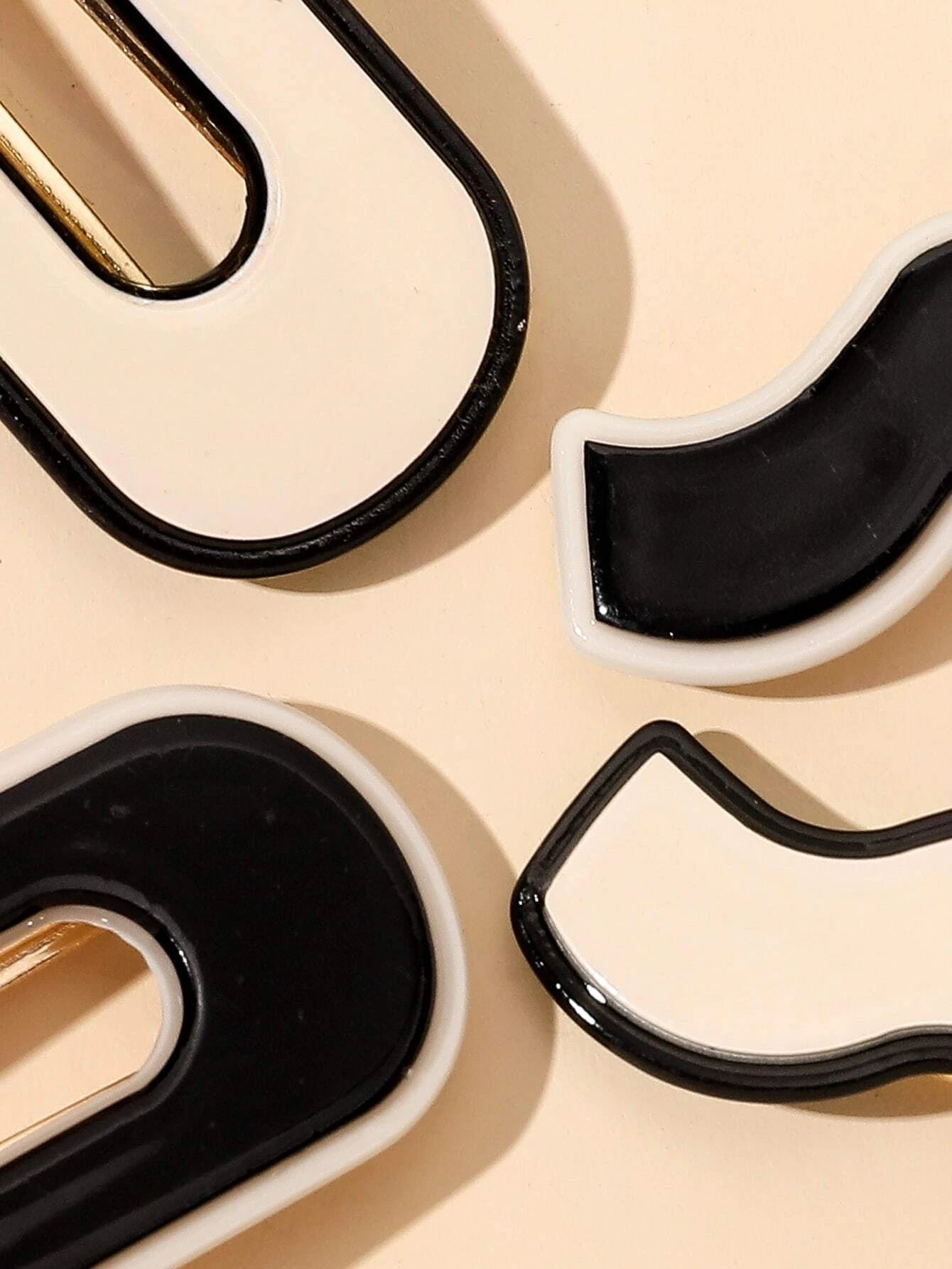 French Black/White Fringe Clips