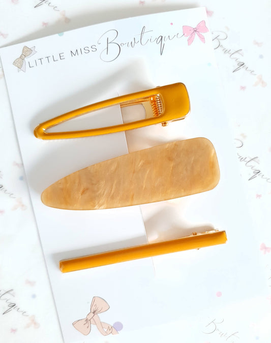 Mustard Fringe Clip Set