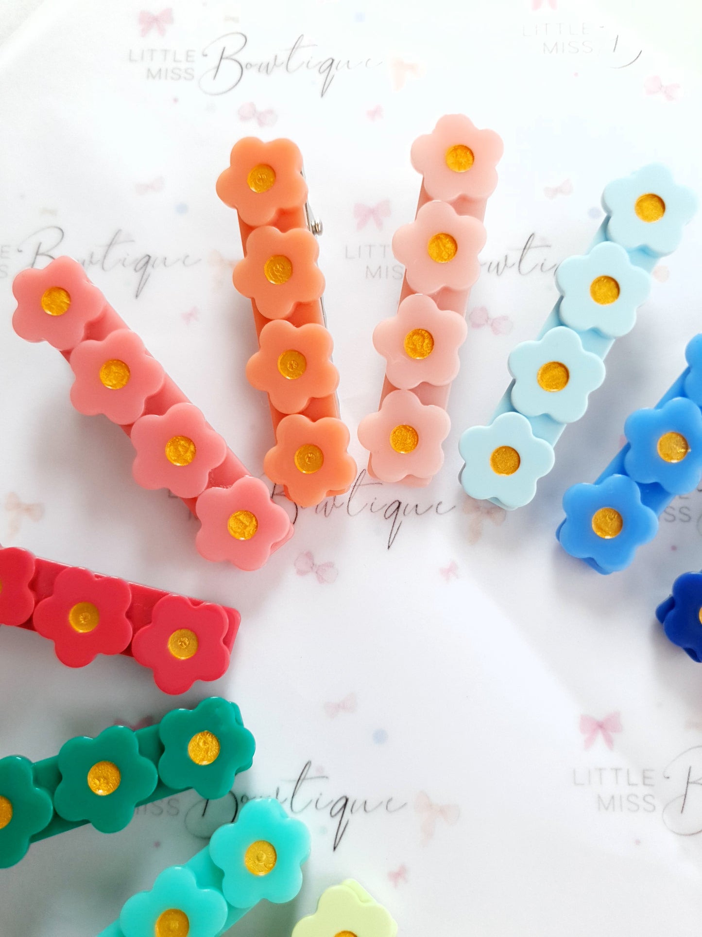 Daisy Fringe Clips (18 Colours)