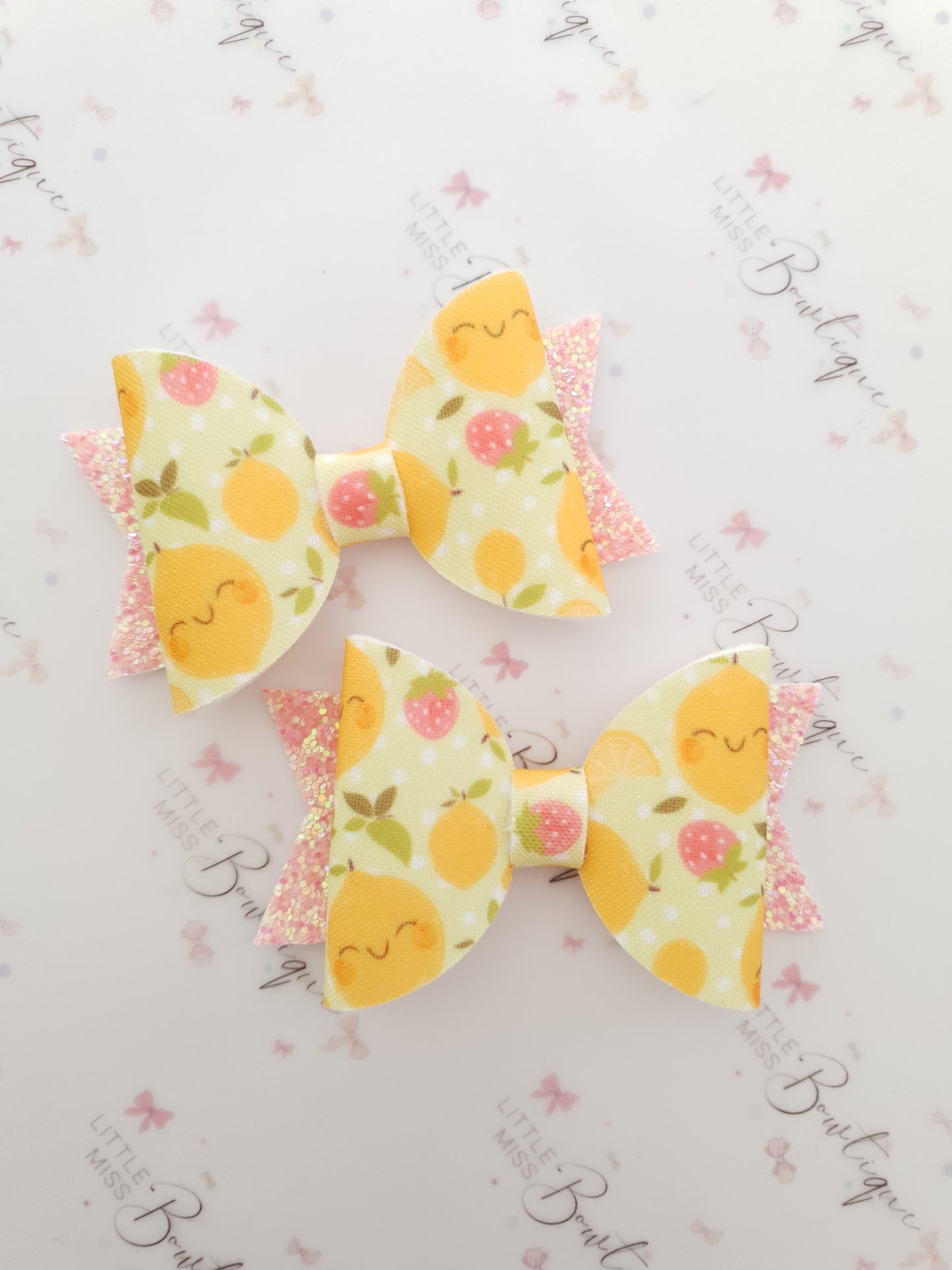 Strawberry Lemonade Bow