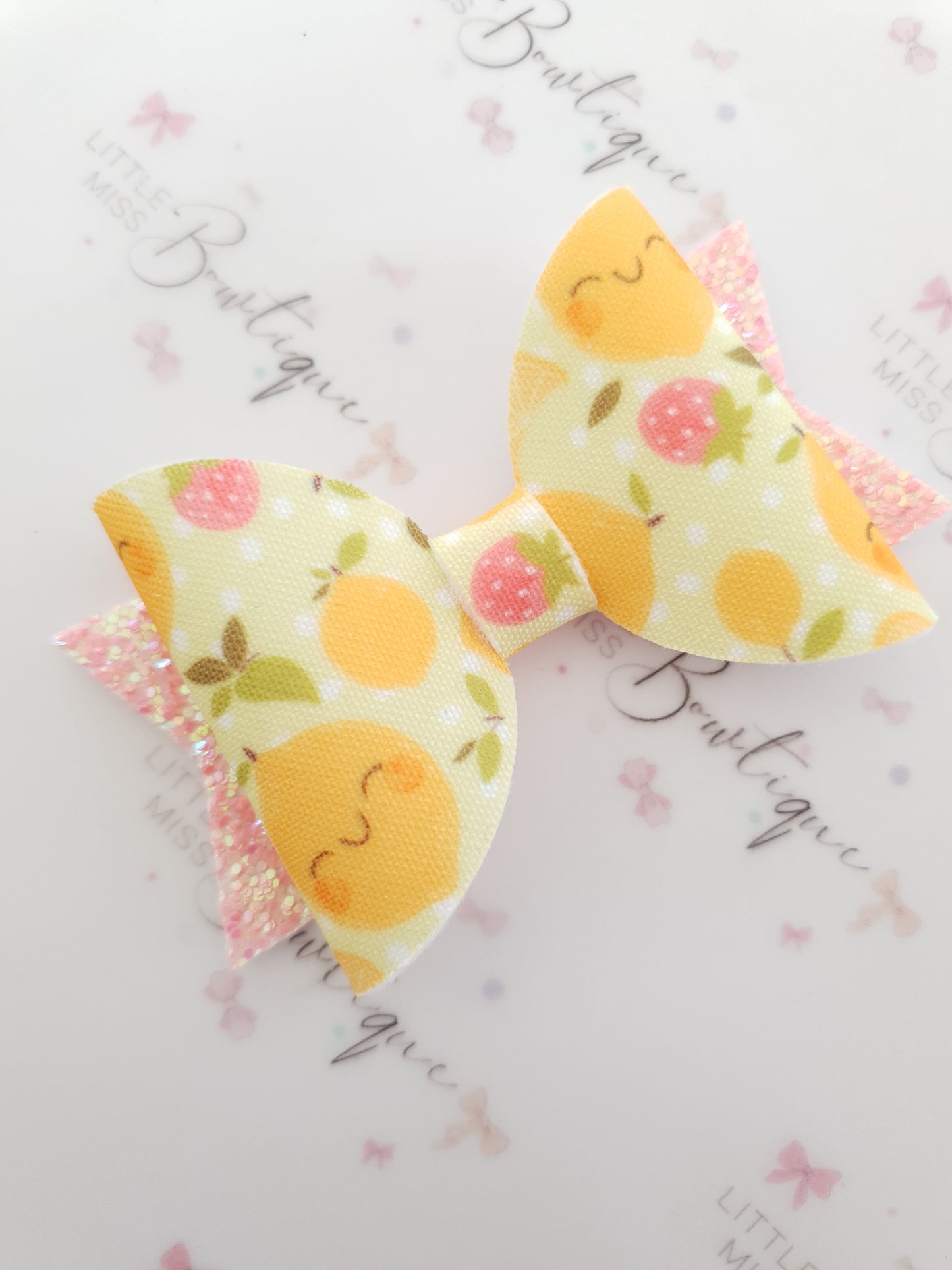 Strawberry Lemonade Bow