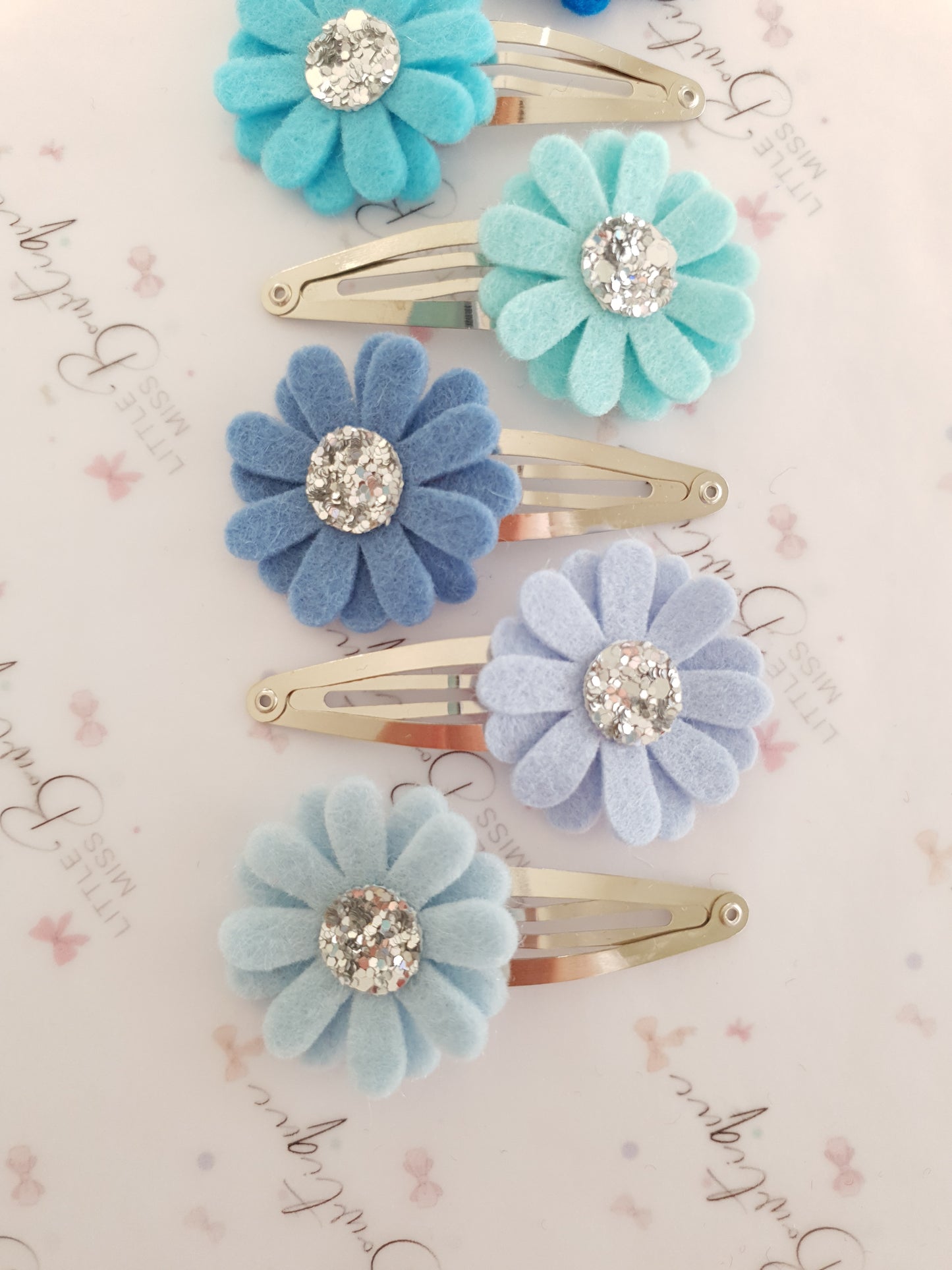 Blue Daisy Snap Clips