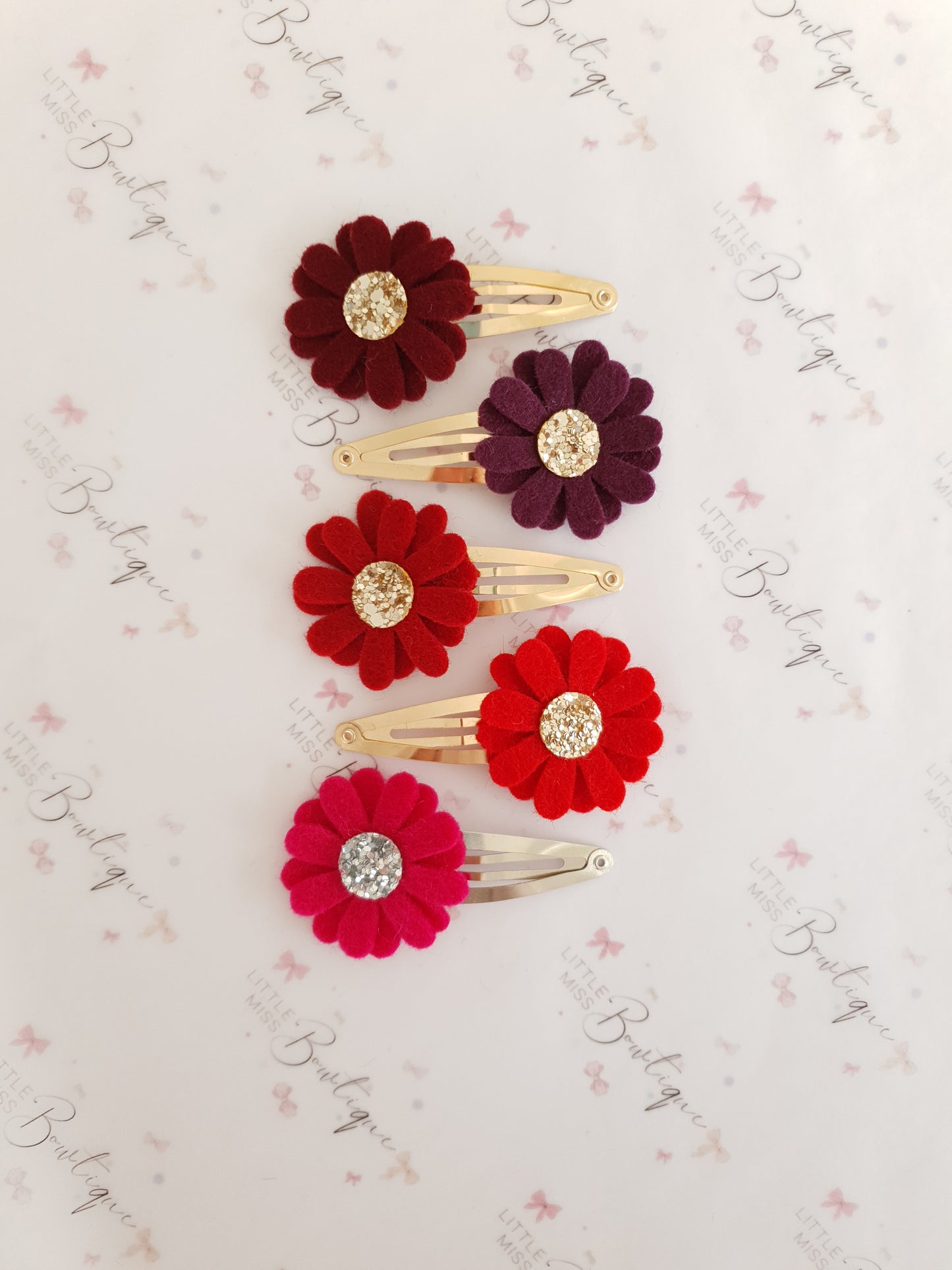 Maroon/Red Daisy Snap Clips