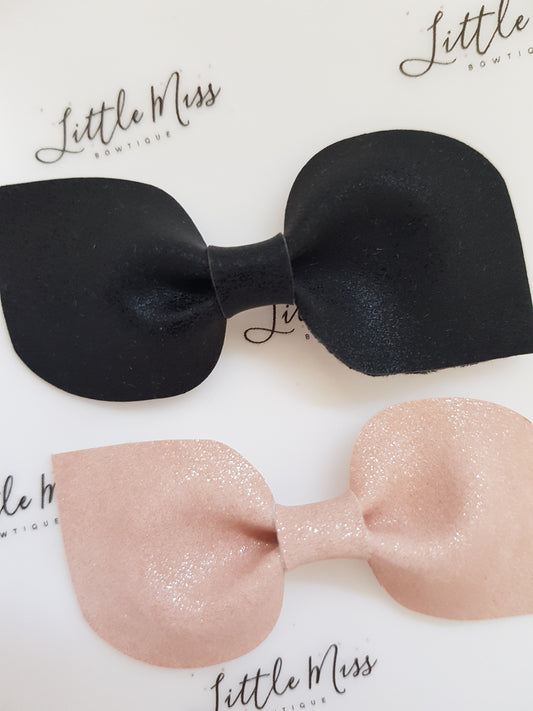 Neutral Pinch Bows