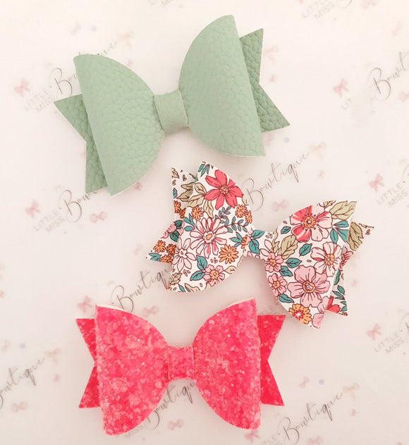 Ava Spring Bows