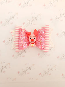 Piglet Clay Bow