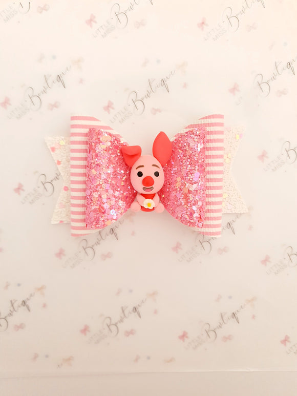 Piglet Clay Bow