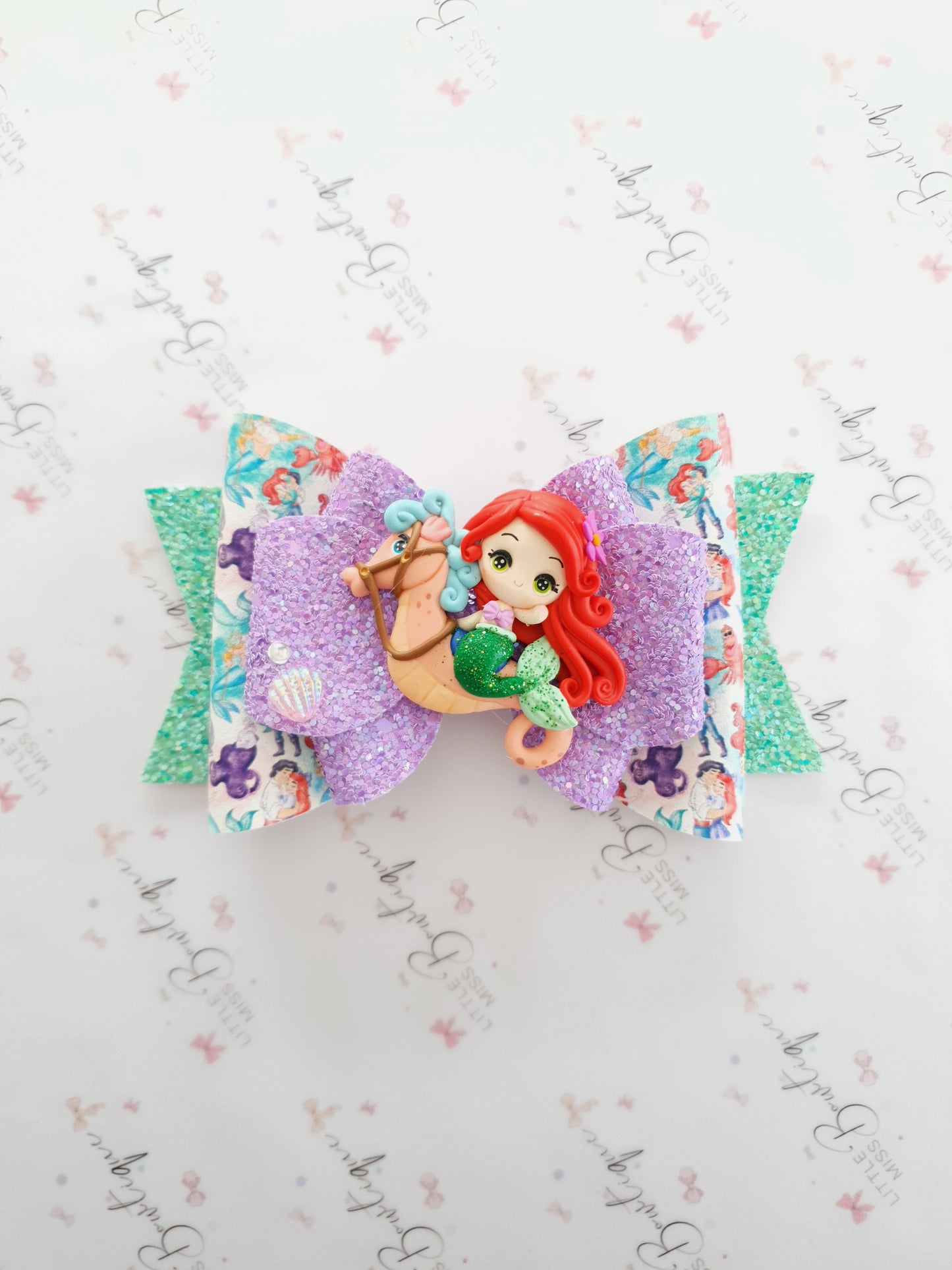 Ariel Seahorse Bow (XL)