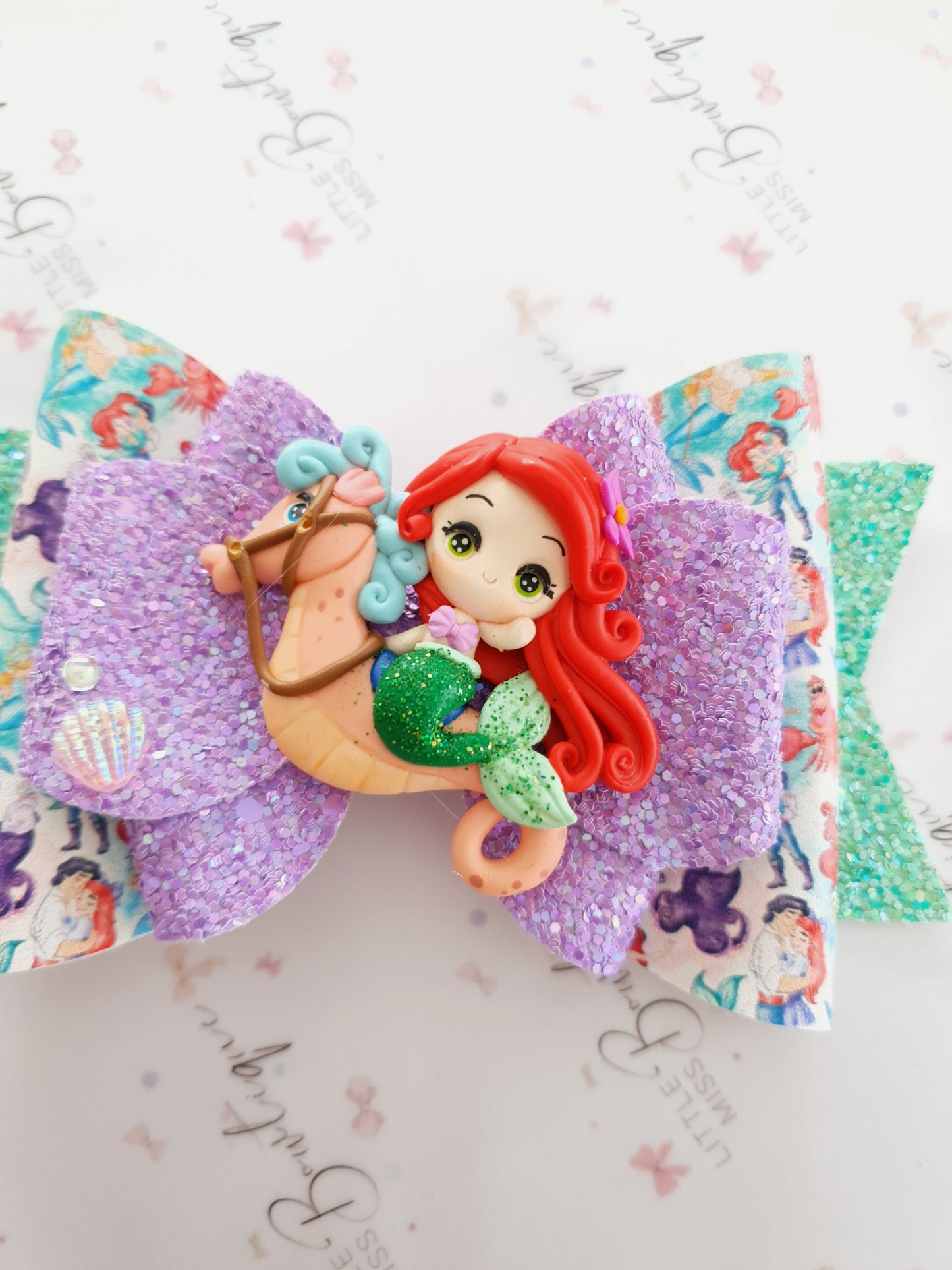 Ariel Seahorse Bow (XL)