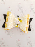Hello Kitty Bugs