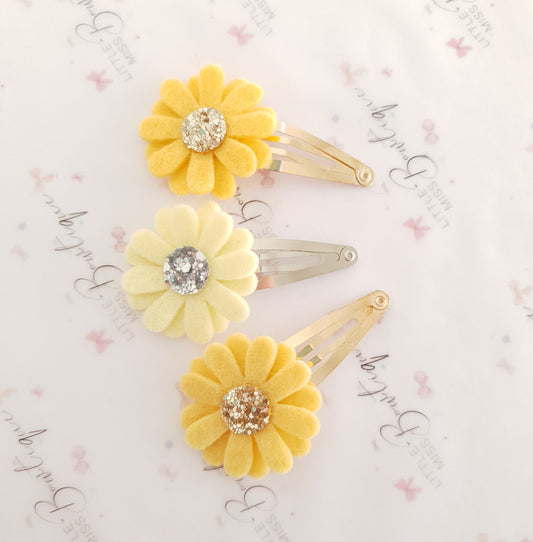 Yellow Daisy Snap Clips