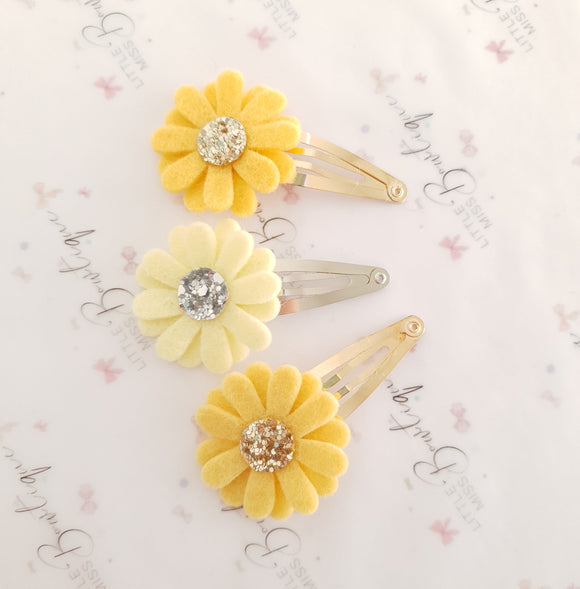 Yellow Daisy Snap Clips