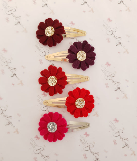 Maroon/Red Daisy Snap Clips