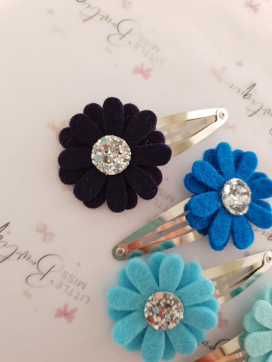 Blue Daisy Snap Clips