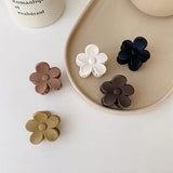 Neutral Small Daisy Claws 5pk